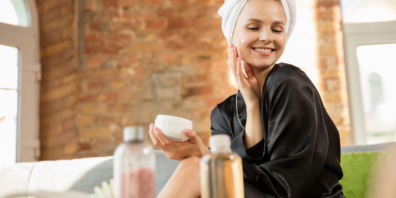 What Are the Key Steps in a Basic Skincare Routine and How to Find the Best Skincare Routine for Me