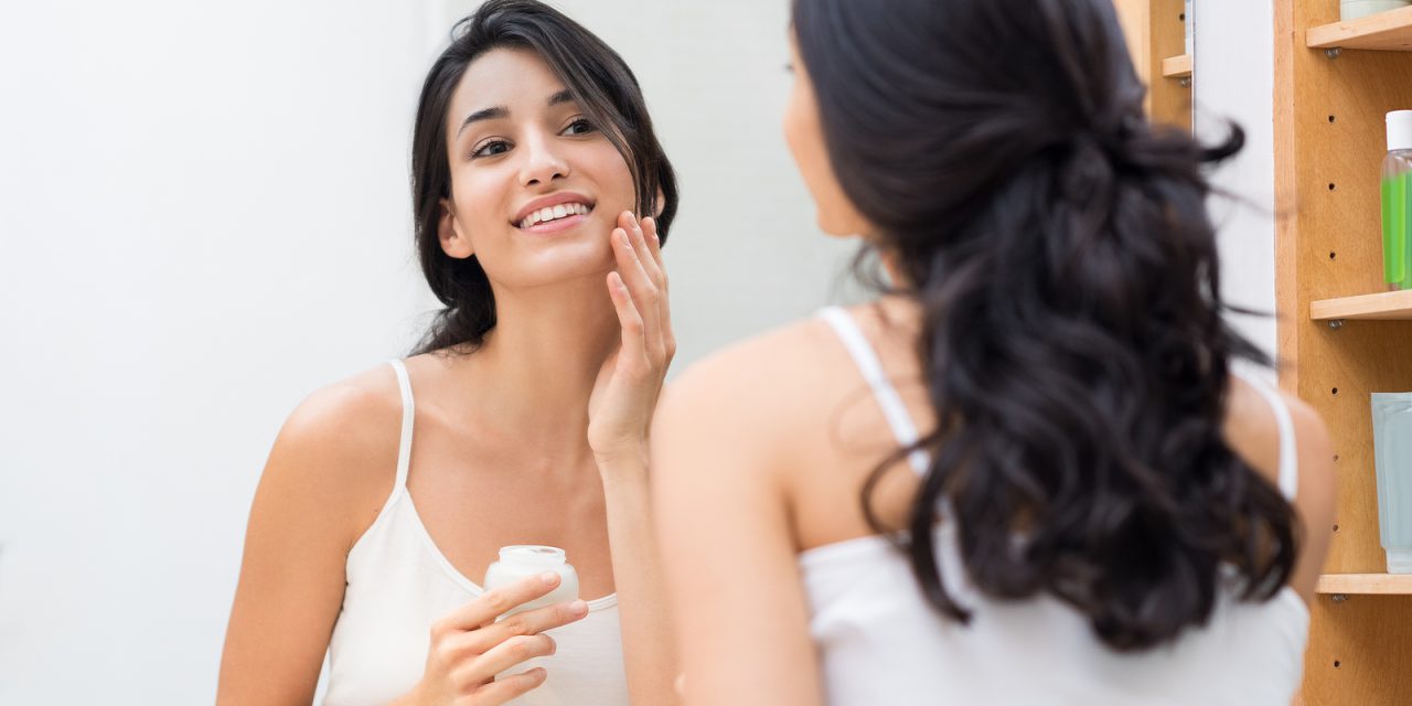 How Does Water Intake Affect Skin Health and How Should I Plan My Diet for Optimal Skin Health: Essential Guidelines for Hydration and Nutrition